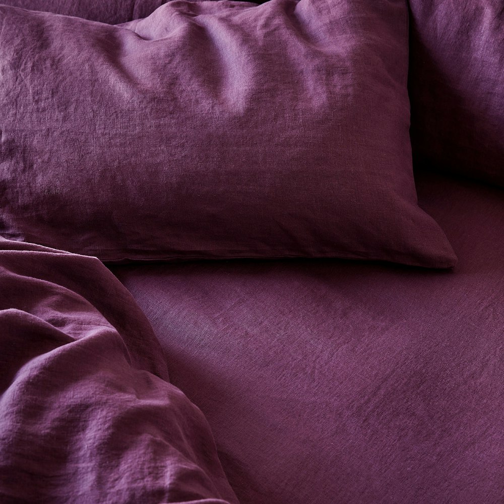 Piglet in Bed Berry Linen Blend Fitted Sheet