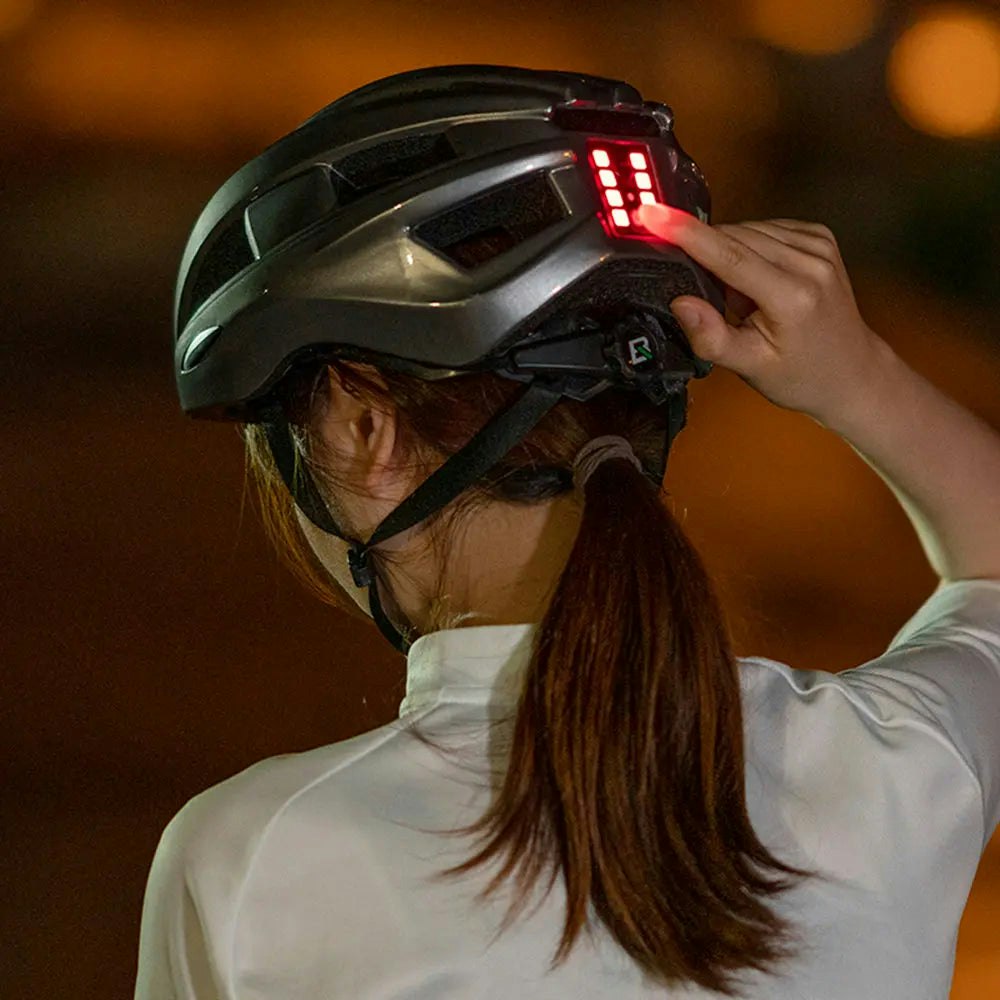 AKEZ All-Day Safety LED Tail Light Riding Helmet Scooter Bicycle USB Charge - Black