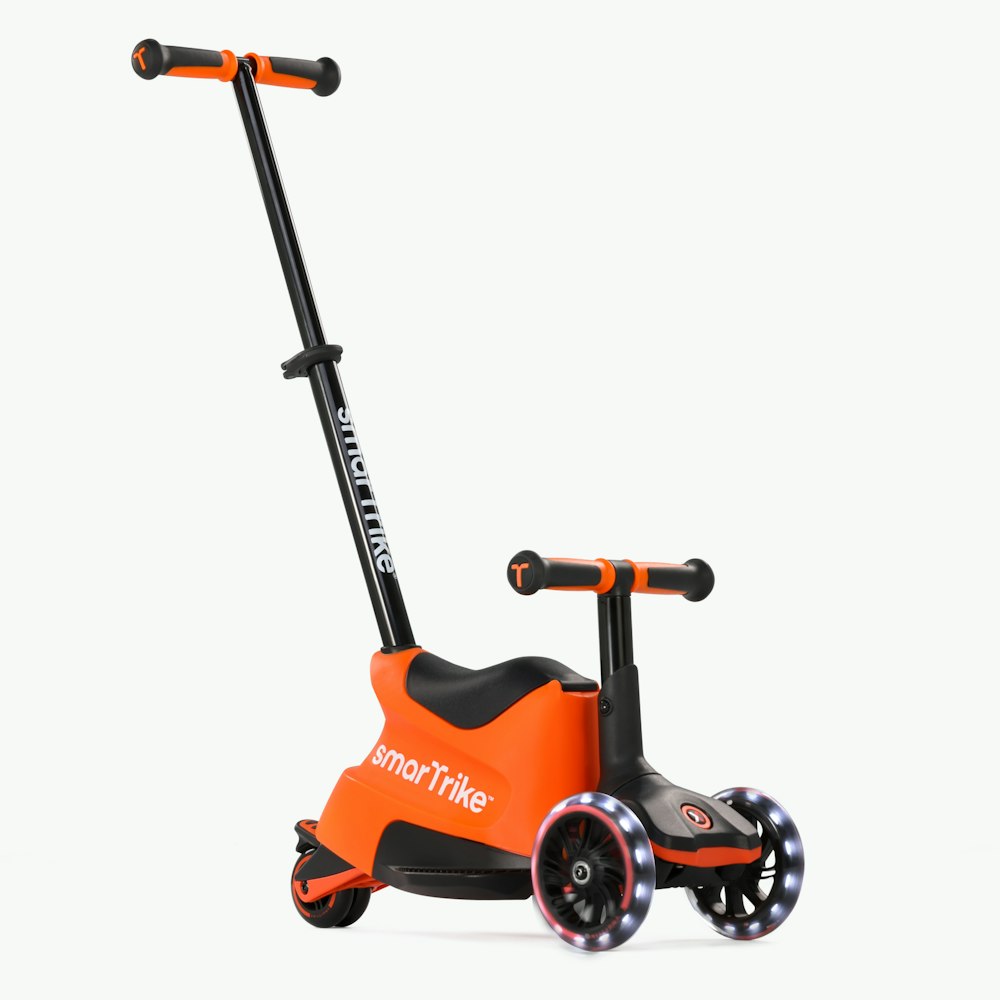 Smartrike Xtend Xtend Scooter Ride On - Orange