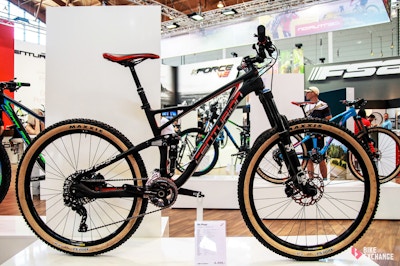 Centurion Mountainbikes 2017 mit neuen Carbonrahmen für No Pogo und Numinis