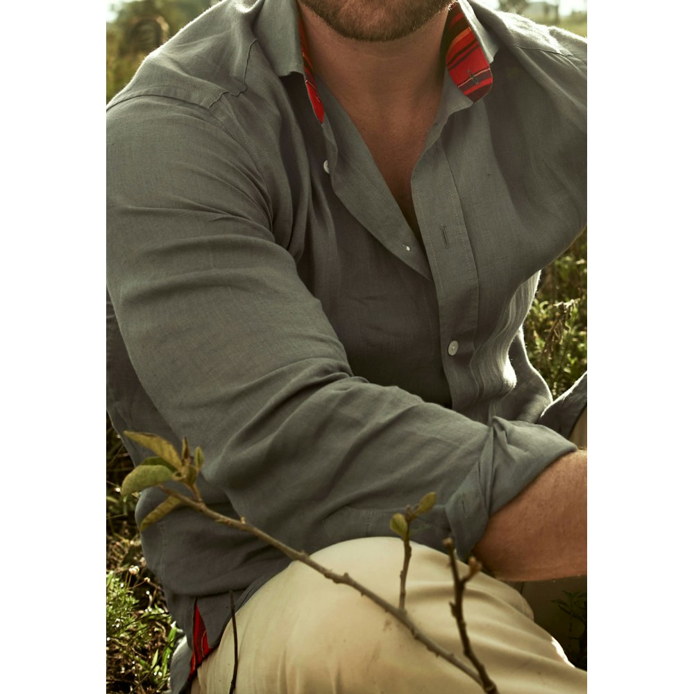 Koy Clothing Safari Khaki Linen - Kenyan Kikoy Detail