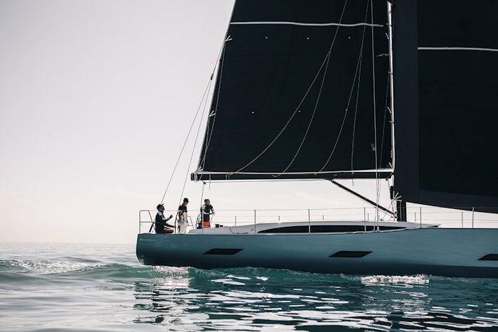 henri-lloyd-yacht-image-1500x1000-jpg