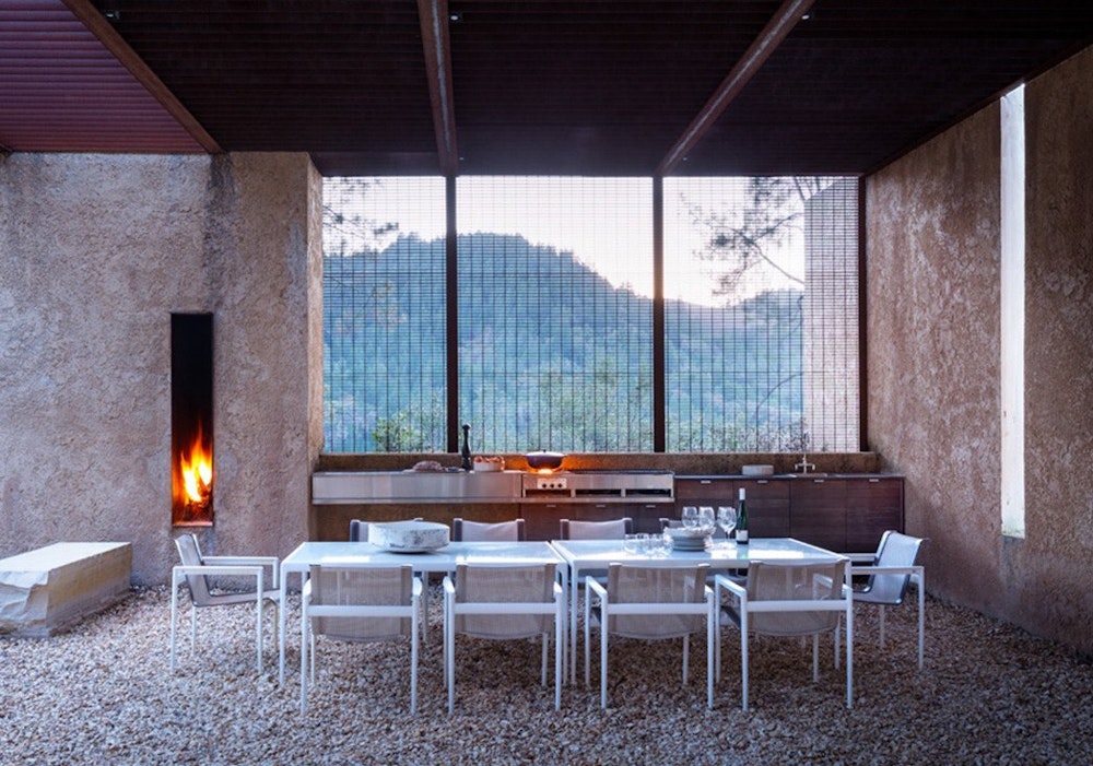 steven-harris-napa-outdoor-kitchen-remodelista-jpg