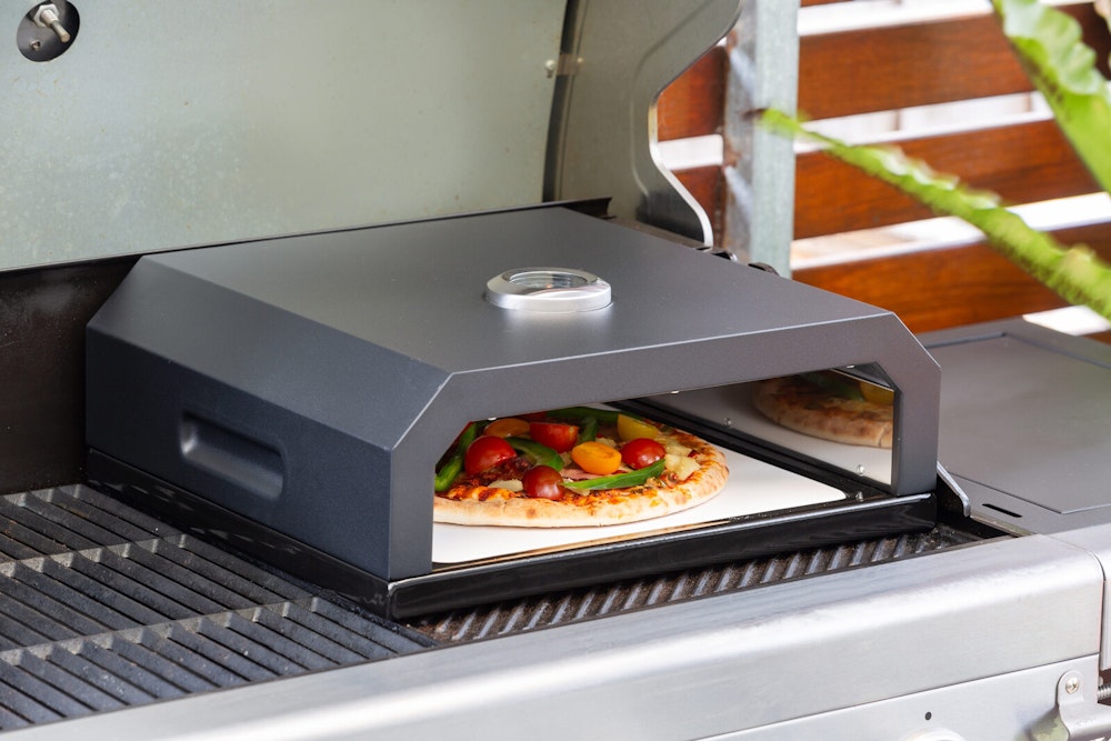 Pizza Oven Box with Built-in Thermometer image number null
