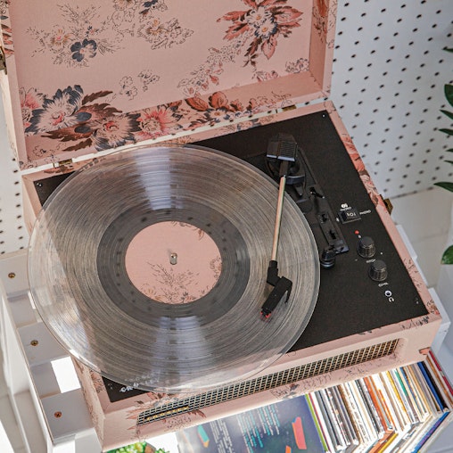 Crosley Voyager Bluetooth Portable Turntable + Entertainment Stand Bundle - Floral Crosley Voyager Bluetooth Portable Turntable + Entertainment Stand Bundle - Floral