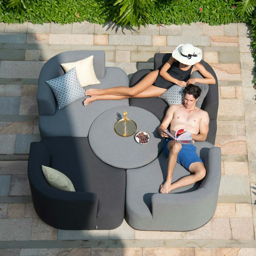 Maze Outdoor Fabric Snug With Rising Table
