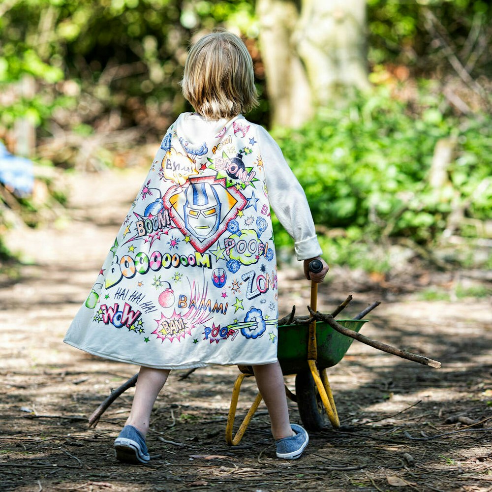 Selfie Craft Co Superhero Colour In Cape With Fabric Pens