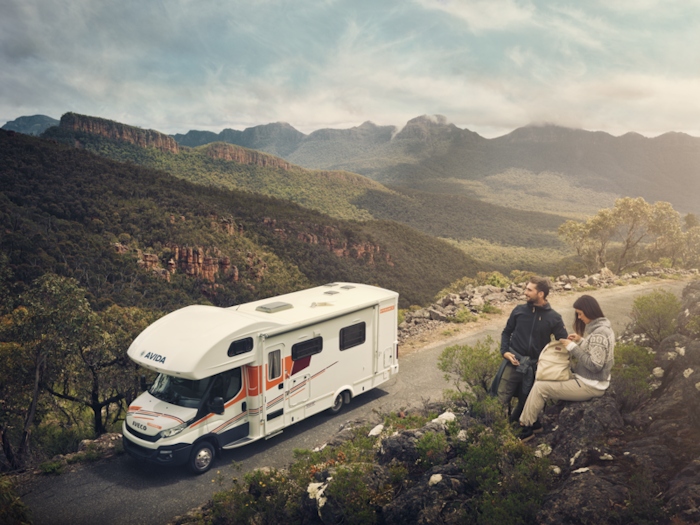 rv_outdoor_couple_final-dometicglobalwebtransparentpng24800800-png
