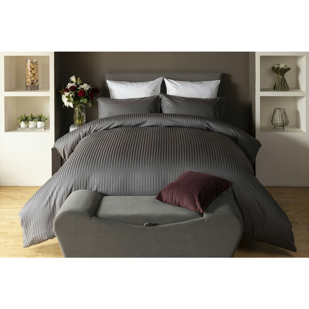 Belledorm Hotel Suite Satin Stripe 540 Thread Count Duvet Cover Set