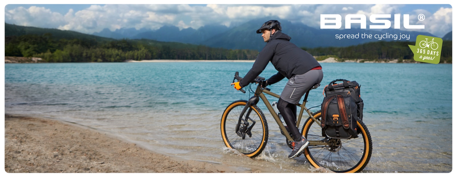 Basil best sale bike bags