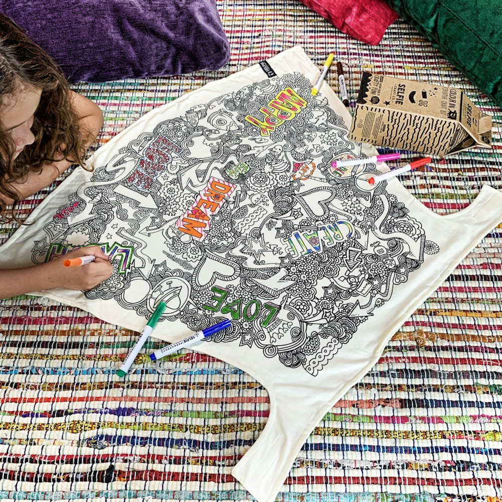 Selfie Craft Co Positivity Powers Colour In Cape With Fabric Pens